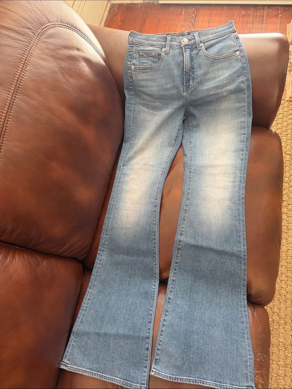 Veronica Beard Beverly Skinny-Flare Jean 27